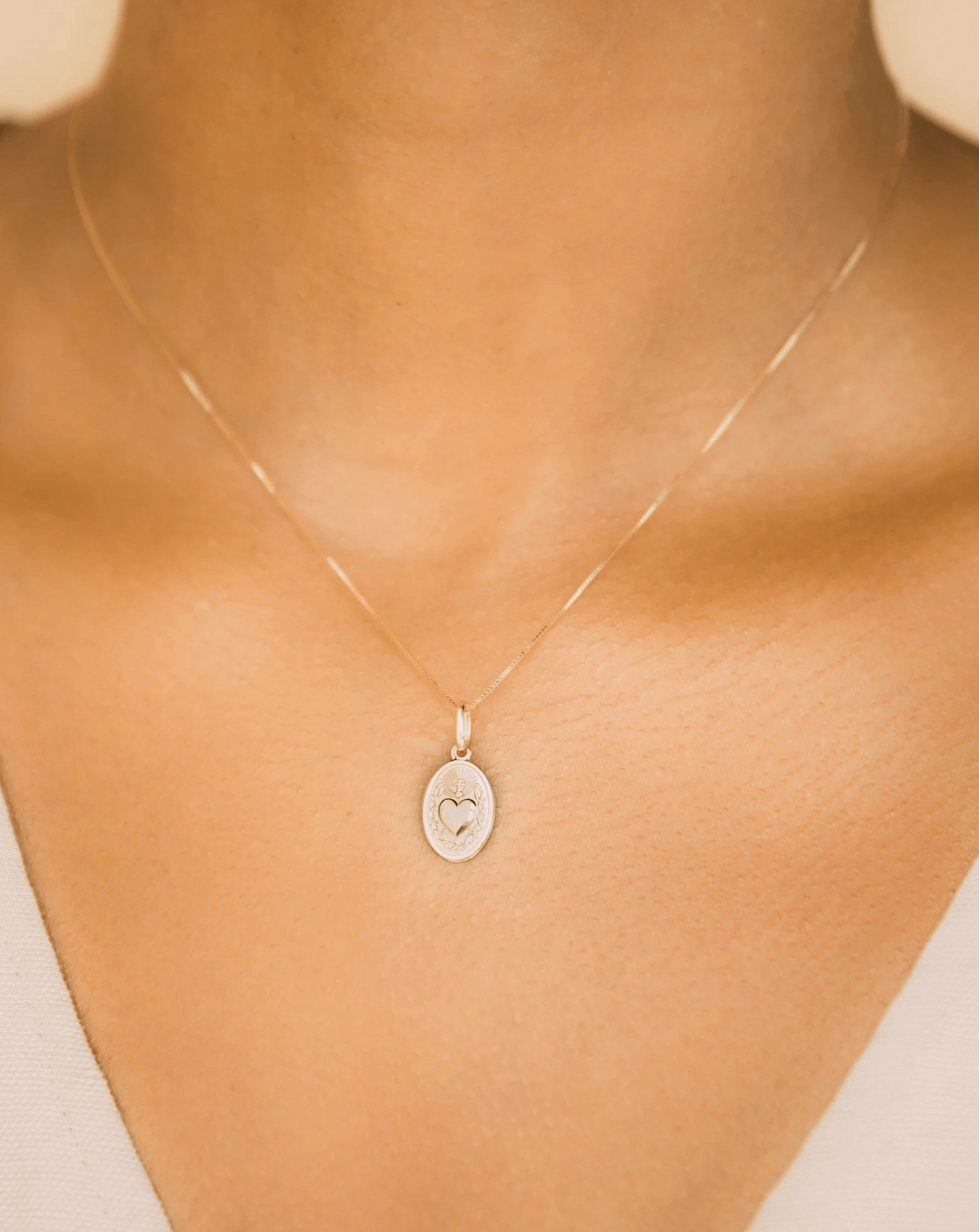 Sacred Heart Pendant 10k Solid Gold Products Melanie Auld