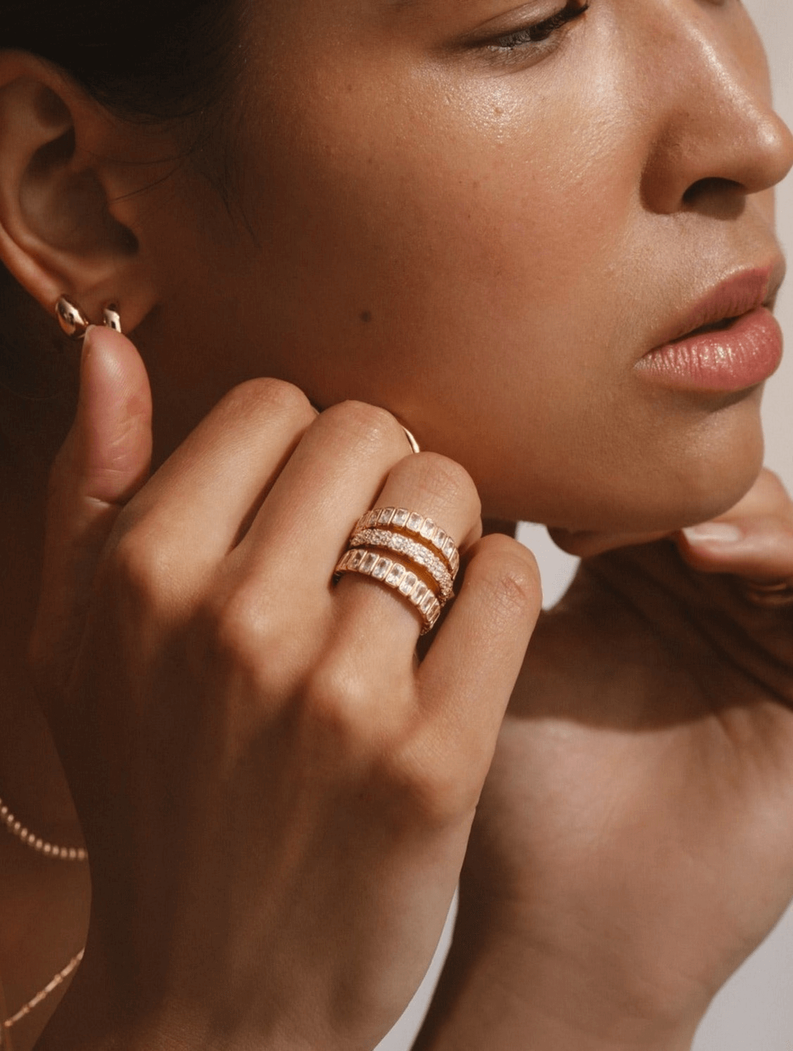 Gold pinky ring discount