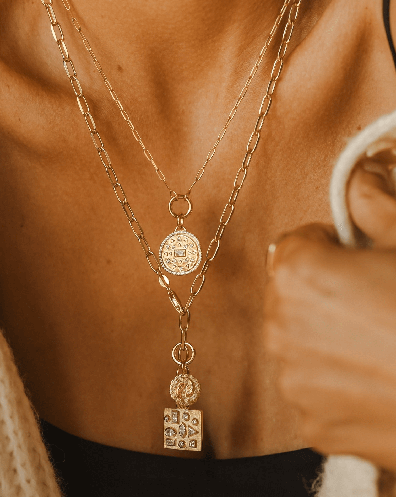 Delicate Circle Clasp Necklace | Products | Melanie Auld Jewelry