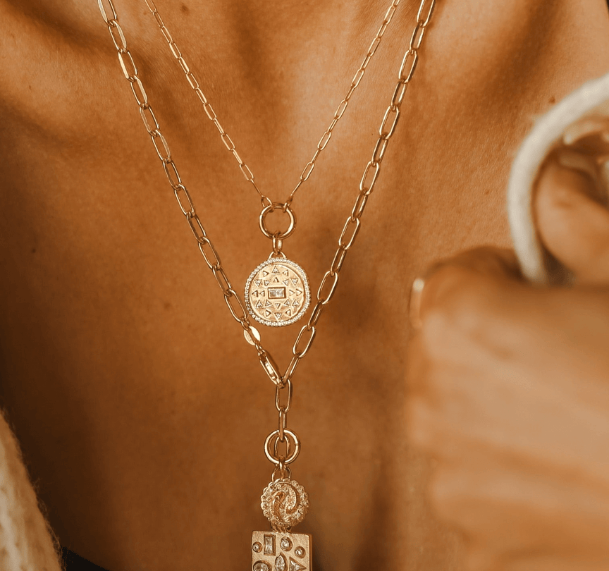 Delicate Circle Clasp Necklace - Gold Vermeil