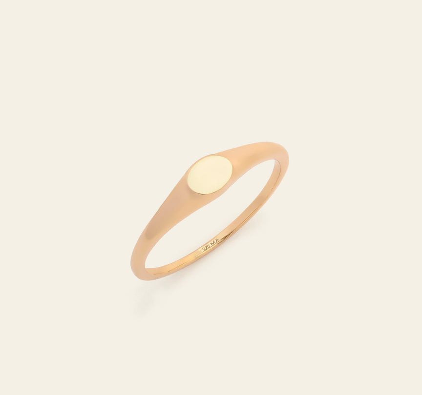 Oval Signet Pinky Ring - Gold Vermeil